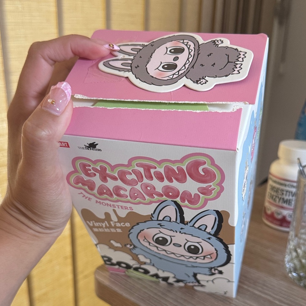 POPMART Exciting Macarons “Sesame Bean”